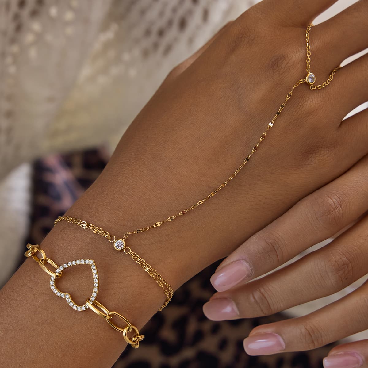Classic Hand Chain 