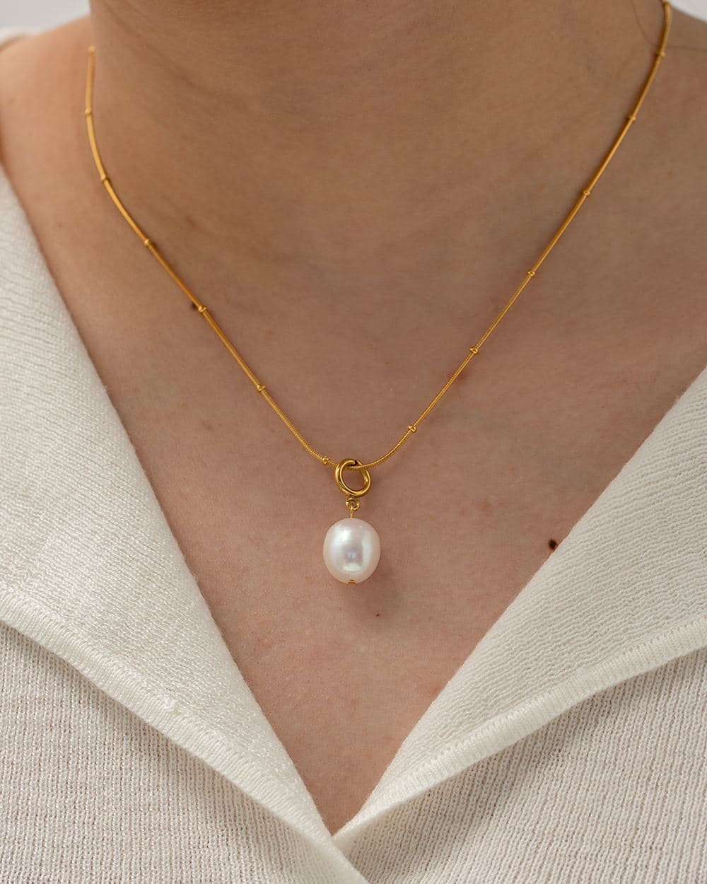Freshwater Pearl Pendant Necklace 