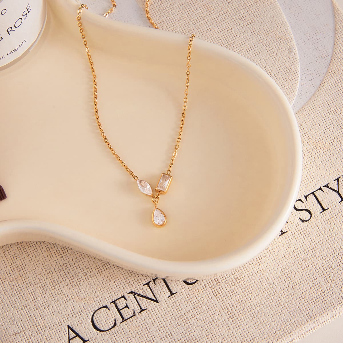 Short Dainty Necklace